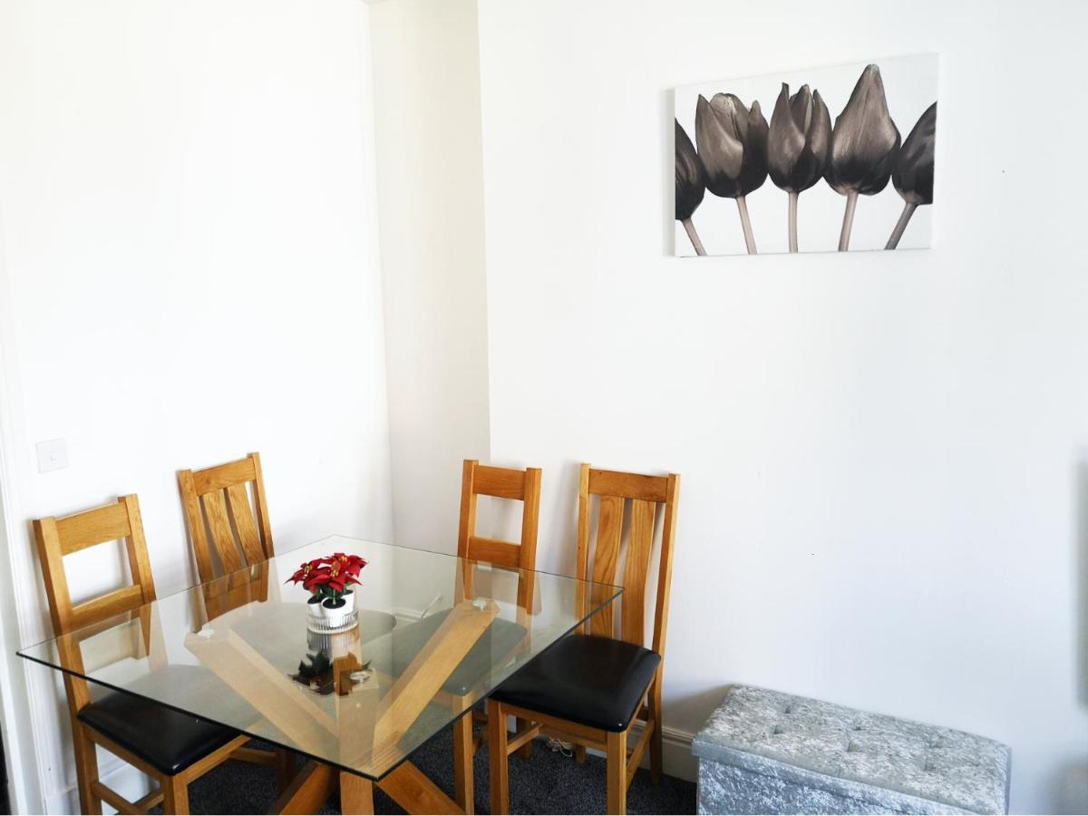 Derwent Street Apartment 2 - Self Contained - 2 Bed Self Catering Apartment Workington Bagian luar foto