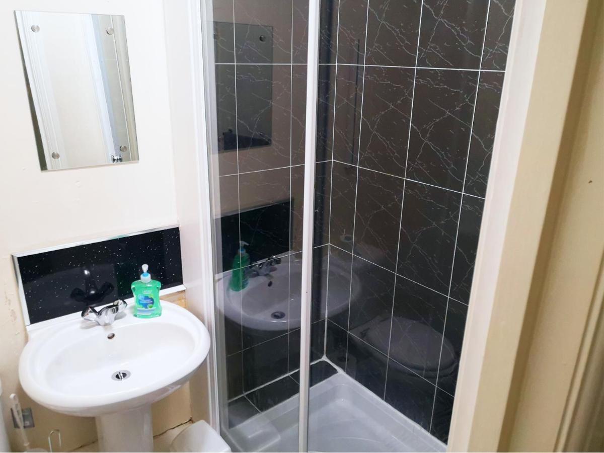 Derwent Street Apartment 2 - Self Contained - 2 Bed Self Catering Apartment Workington Bagian luar foto